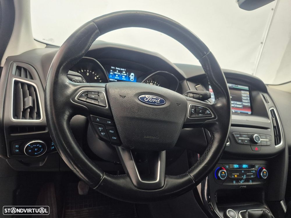 Ford Focus SW 1.5 TDCi Titanium - 10