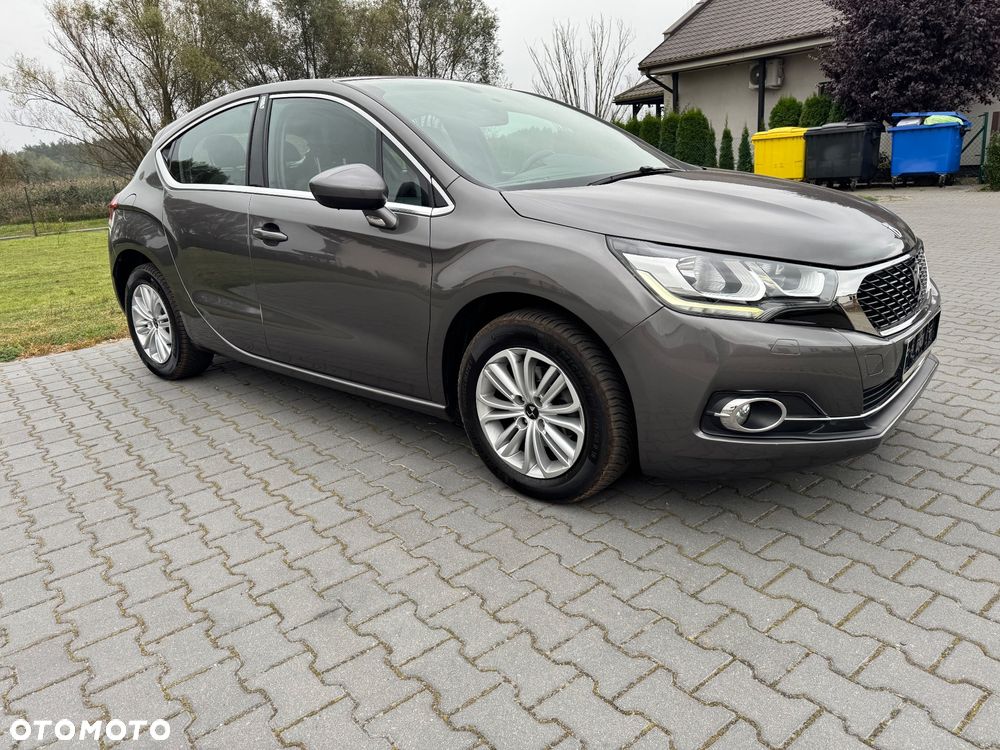 Citroën DS4 e-HDi 115 Chic - 12
