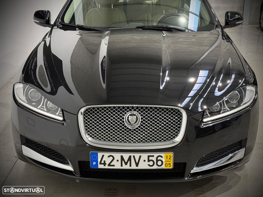 Jaguar XF 2.2 D Premium Luxury - 40