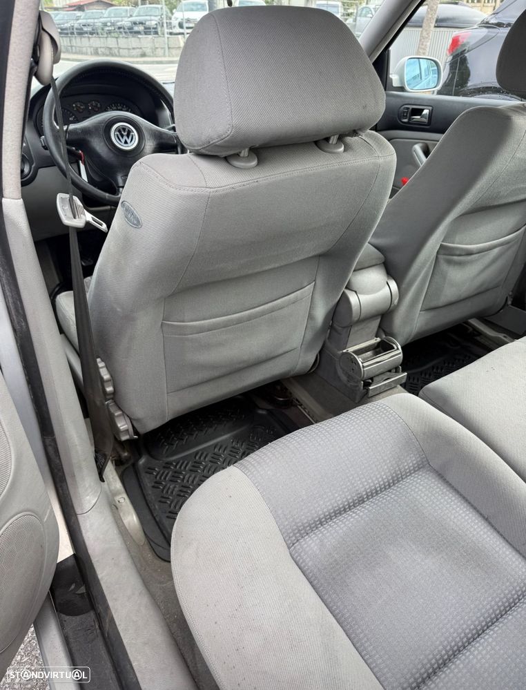 VW Golf 1.9 TDi Highline - 12