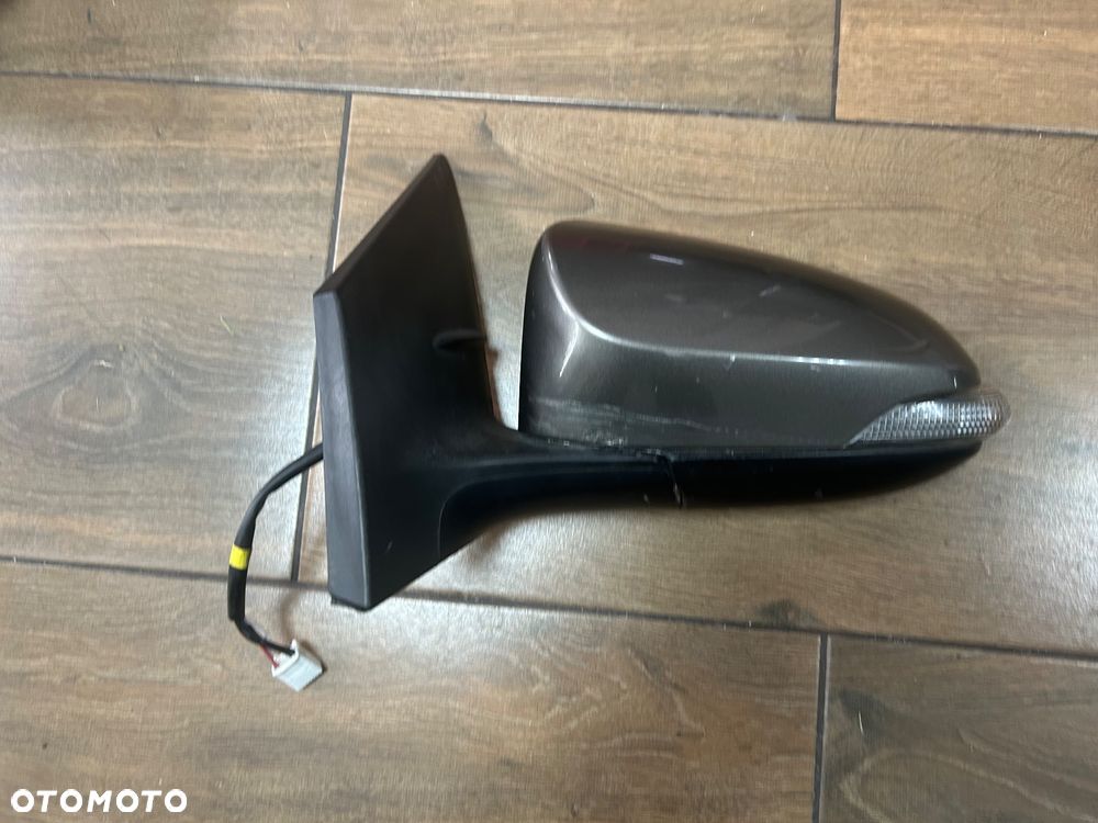 AURIS II LUSTERKO LEW,7PIN 1F7 ORG - 1