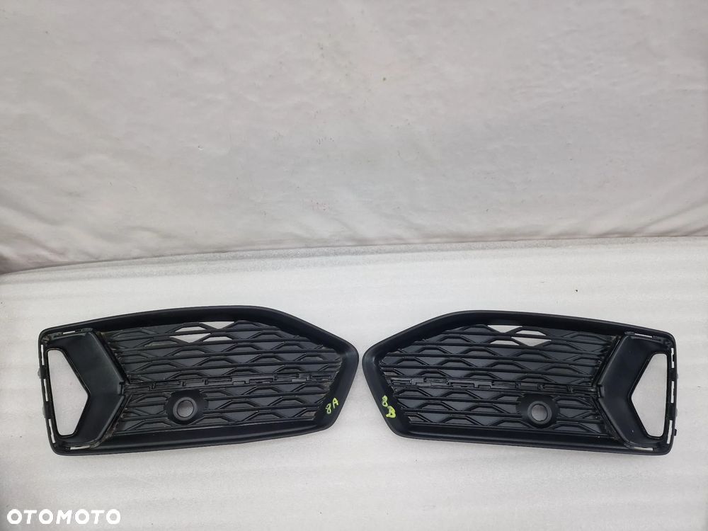 AUDI A6 C8 4K0 18- LEWA / PRAWA KRATKA BOCZNA ZDERZAKA PRZEDNIEGO PRZÓD NA PDC , NR 4K0807681D / 4K0807647D / 4K0807682D / 4K0807648D , NR AUKCJI E/8 - 1
