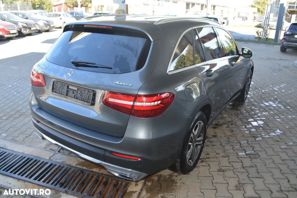 Mercedes-Benz GLC 220 d 4MATIC 9G-TRONIC - 7