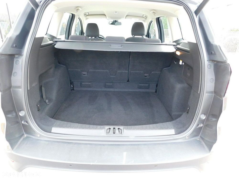 Ford Kuga 2.0 TDCi FWD Titanium - 9