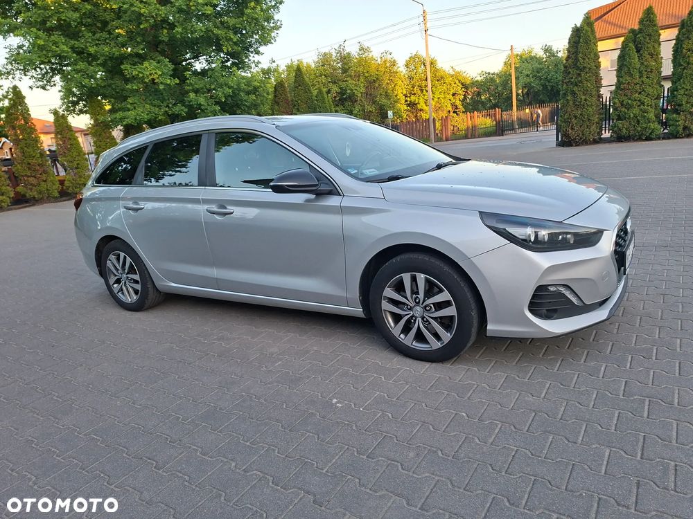 Hyundai i30 1.6 D Classic + - 3