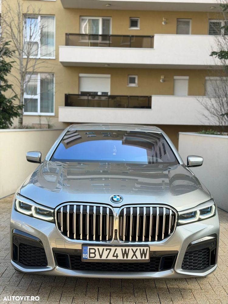 BMW Seria 7 745e - 2