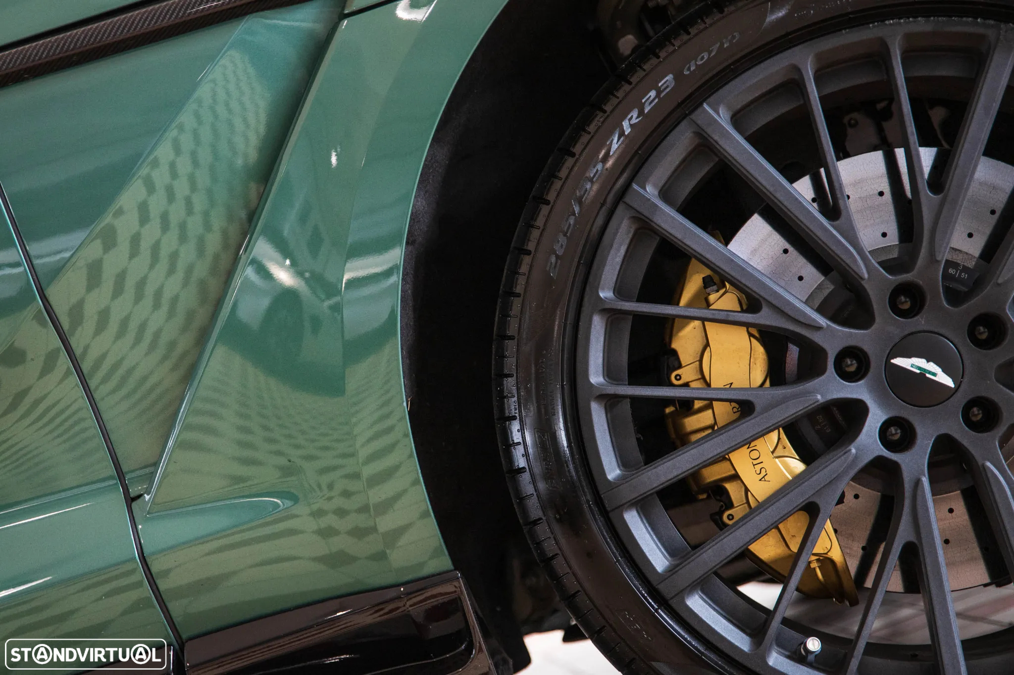 Aston Martin DBX 707 - 8
