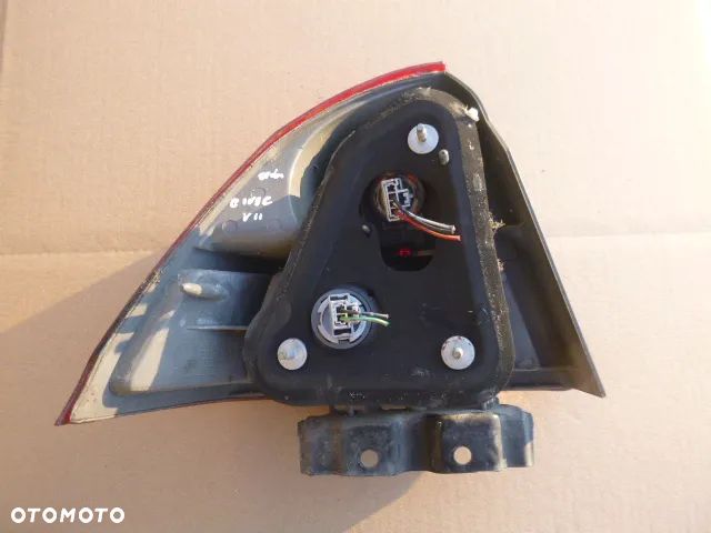 LAMPA PRAWY TYŁ PRAWA TYLNA HONDA CIVIC VII 5D LIFT SEDAN - 6