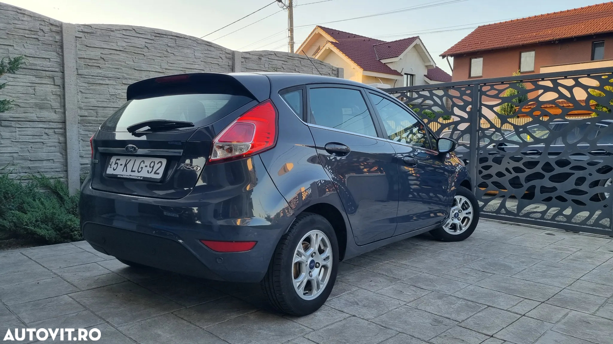 Ford Fiesta 1.6 TDCi DPF Titanium - 4