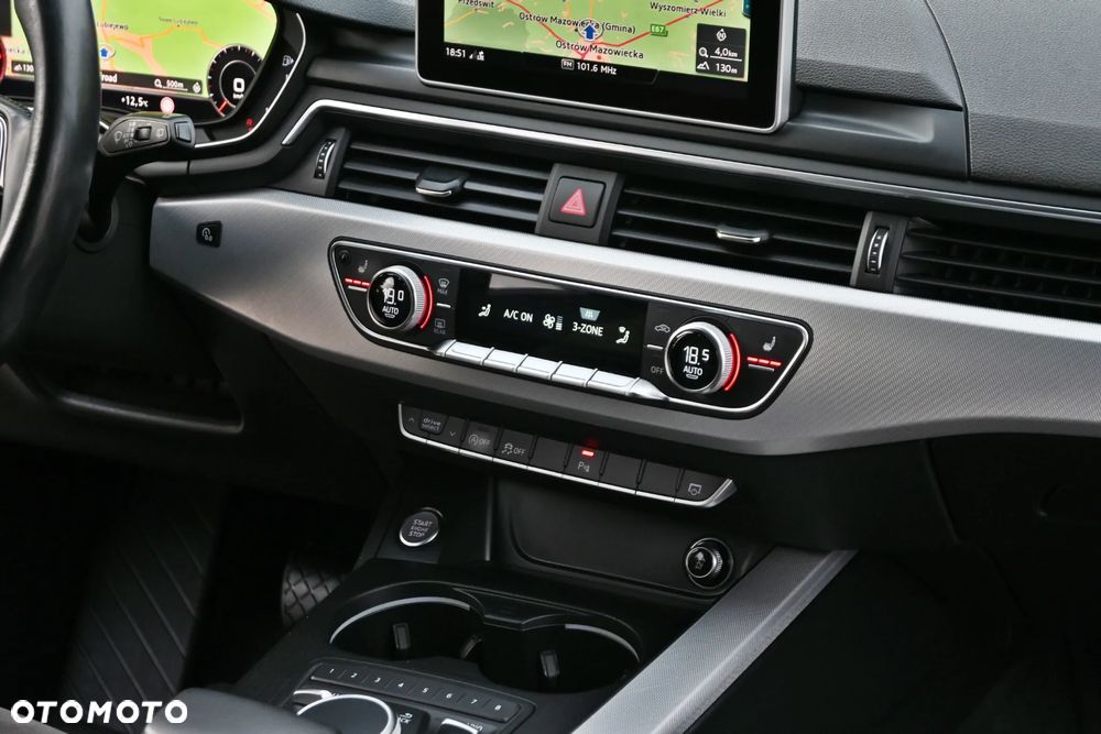 Audi A4 Avant 2.0 TDI Sport S tronic - 24