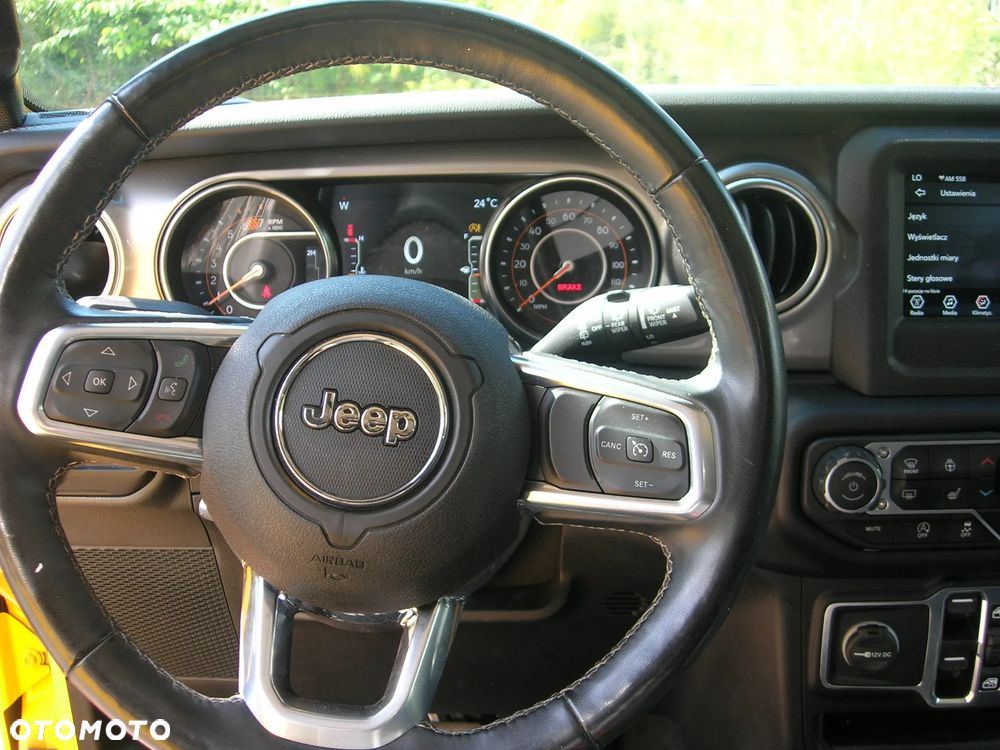 Jeep Wrangler - 19