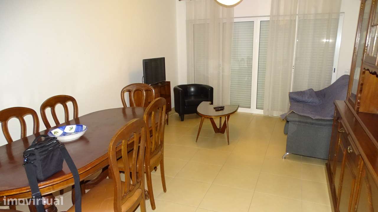Arrenda-se apartamento T3, a médicos/estagiários e/ou professores - Grande imagem: 3/9