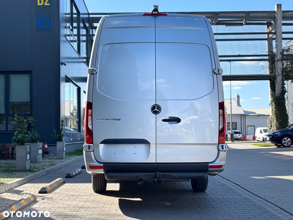 Mercedes-Benz Sprinter Furgon 319 CDI - 8
