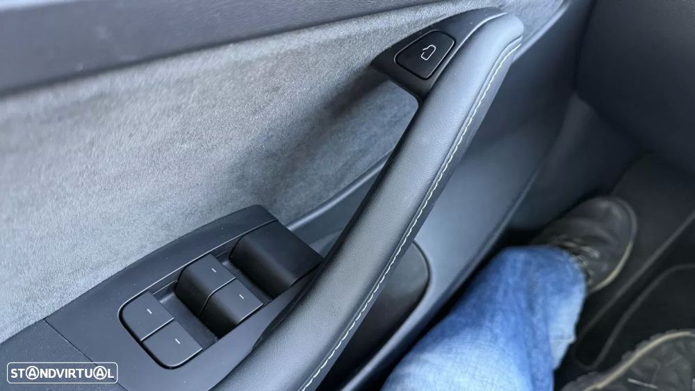 Tesla Model 3 Long Range Tração Integral - 33