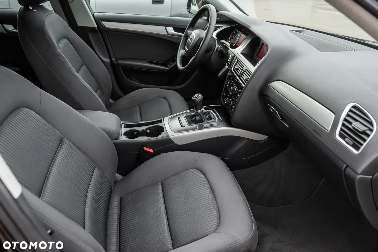 Audi A4 Avant 2.0 TDI DPF S line Sportpaket - 26
