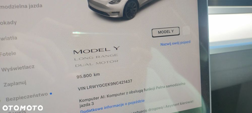 Tesla Model Y Long Range AWD - 9