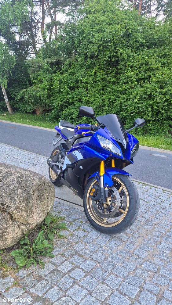 Yamaha R6 - 1