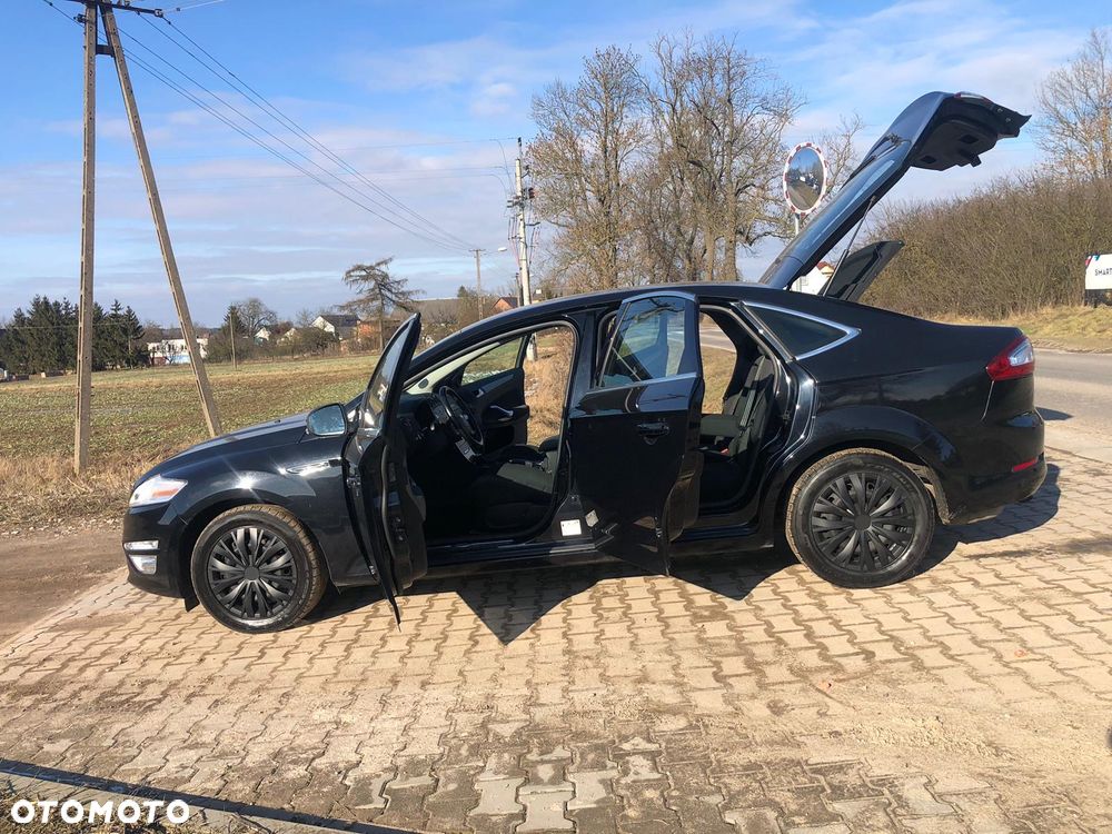 Ford Mondeo 1.6 T Ghia - 2