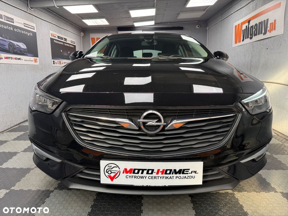 Opel Insignia - 25