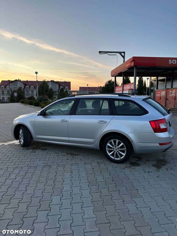 Skoda Octavia 1.6 TDI Active DSG - 7