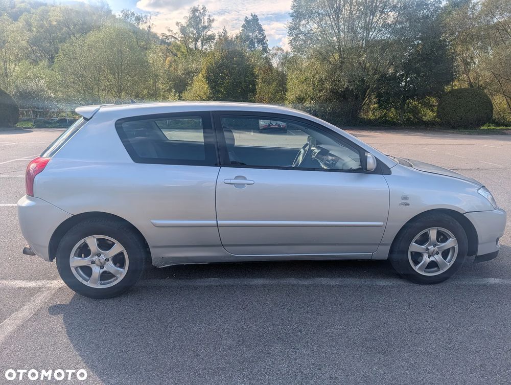 Toyota Corolla 2.0 D-4D Sol - 2