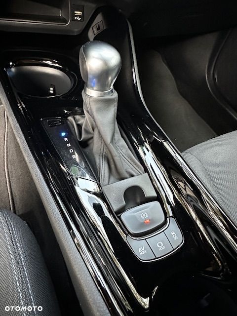 Toyota C-HR Business-Edition - 30