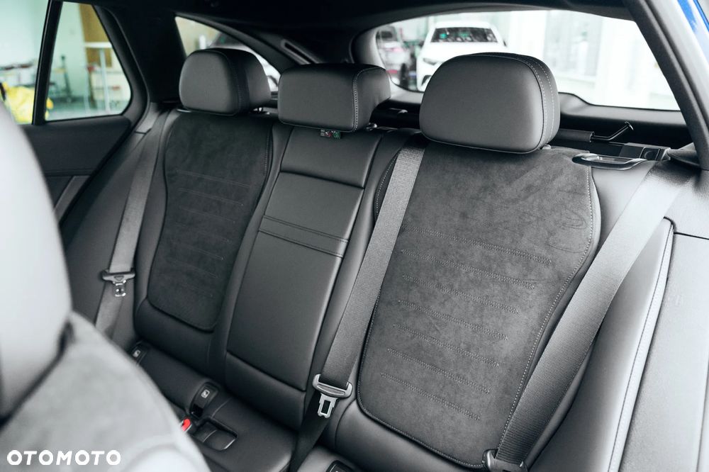 Mercedes-Benz Klasa C 220 d 4Matic 9G-TRONIC AMG Line - 18