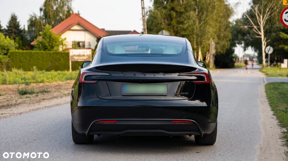 Tesla Model 3 Long Range AWD Premium - 4