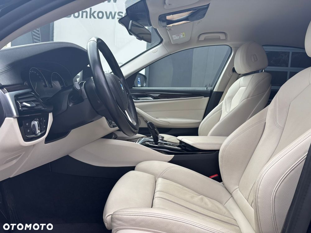BMW Seria 5 520d Luxury Line - 7