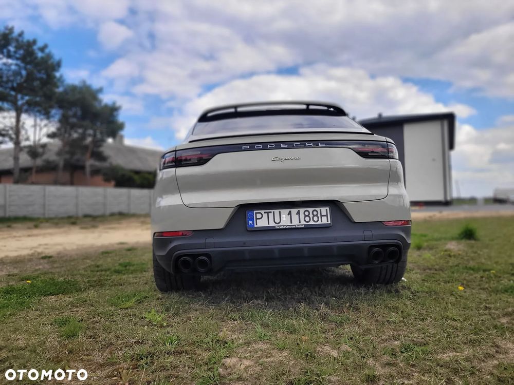 Porsche Cayenne Electric - 8
