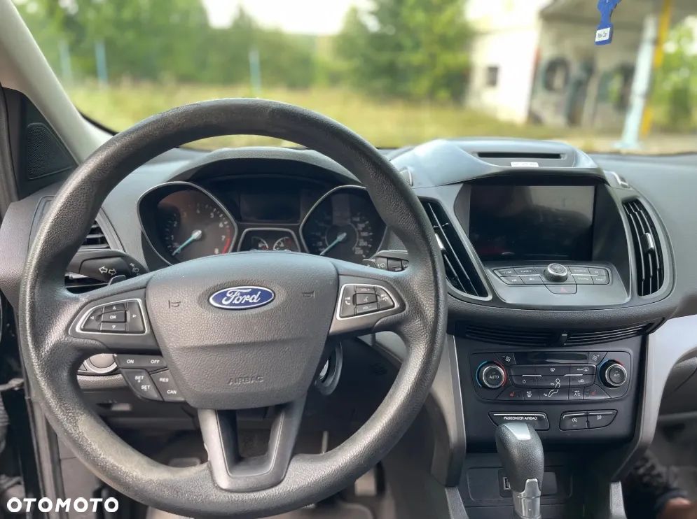 Ford Kuga - 16