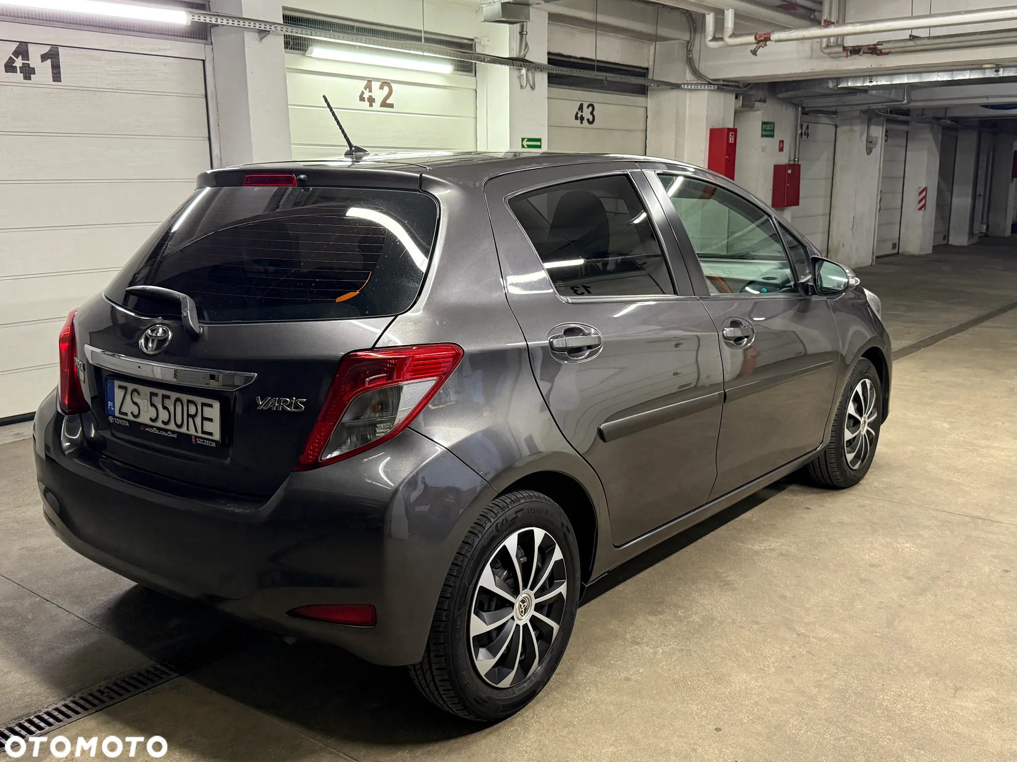 Toyota Yaris 1.33 Premium - 2