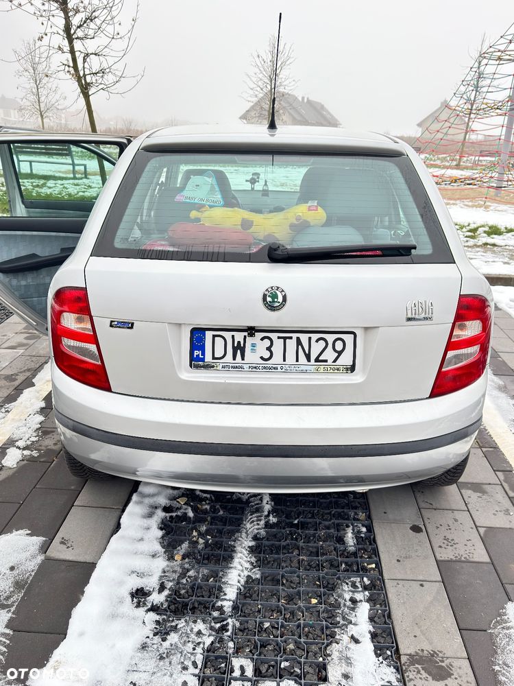Skoda Fabia 1.4 16V Comfort - 6