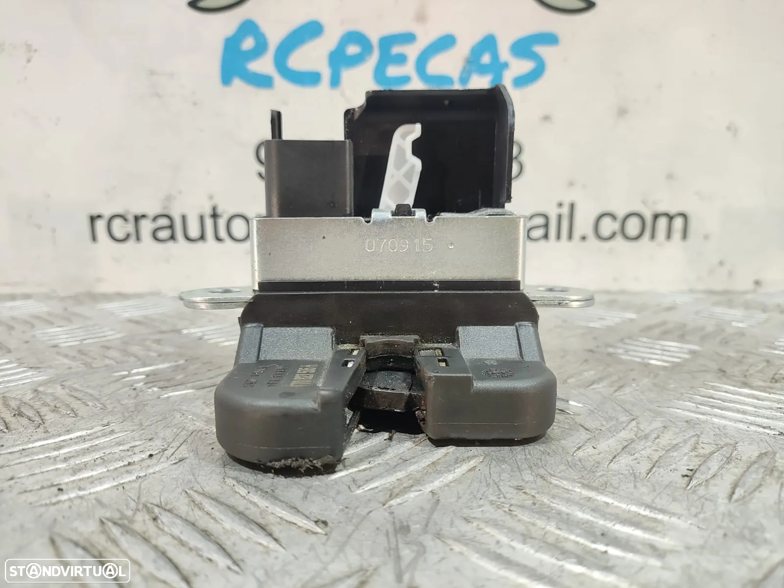 Fecho de mala VW Touran 1T3 original - 3