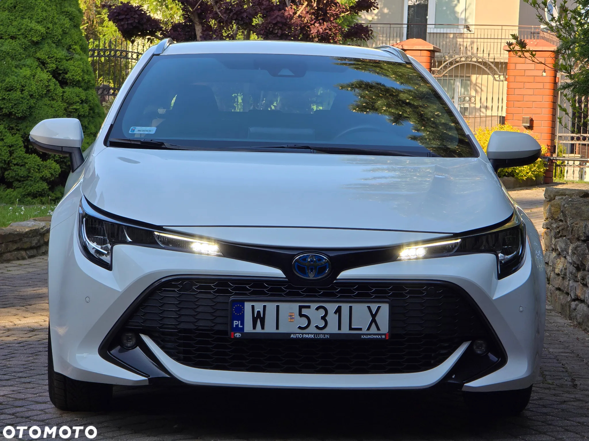 Toyota Corolla 1.8 Hybrid Comfort - 13