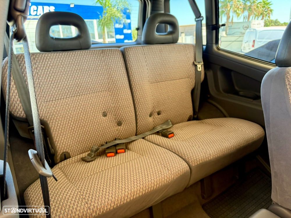 Nissan Terrano II 2.7 LX - 14