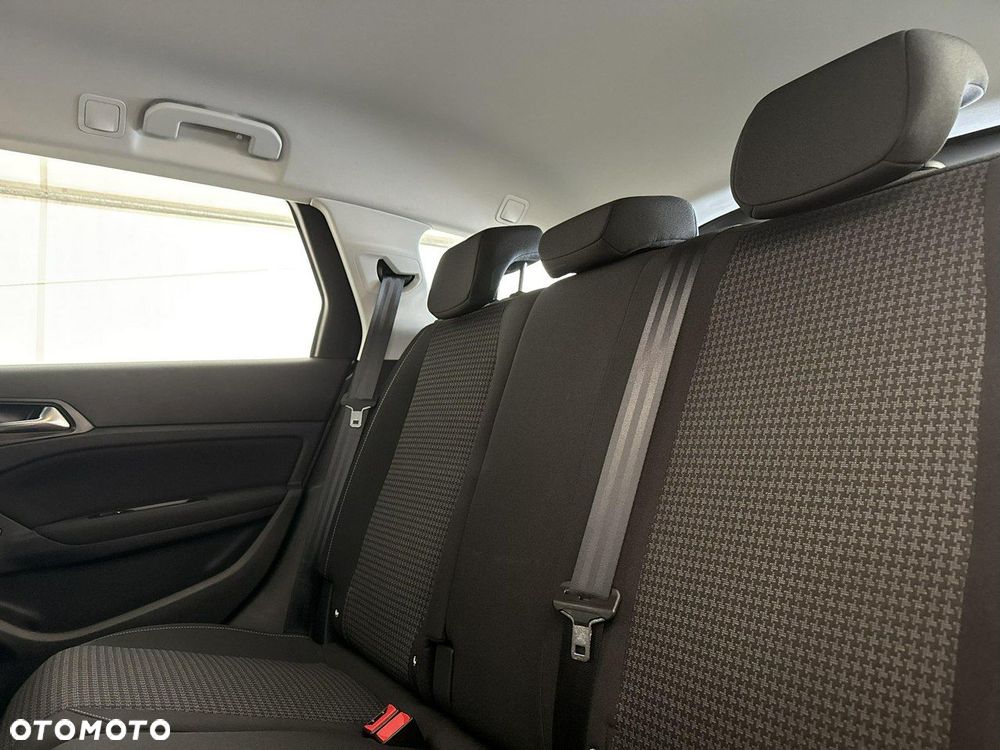 Peugeot 308 - 19