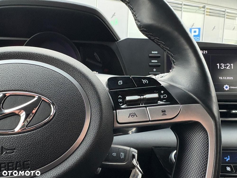 Hyundai Elantra - 14