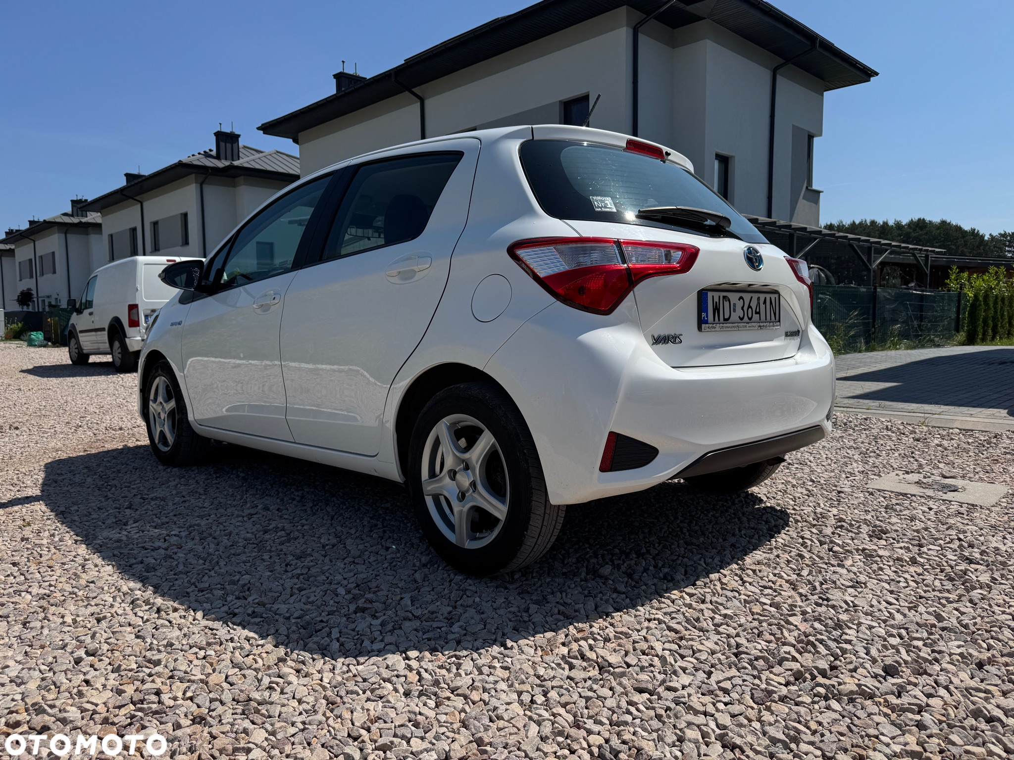 Toyota Yaris Hybrid 100 Active - 5