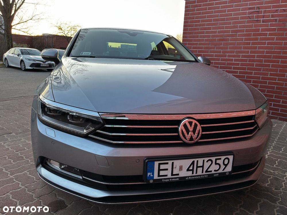 Volkswagen Passat 1.8 TSI BMT Highline - 16
