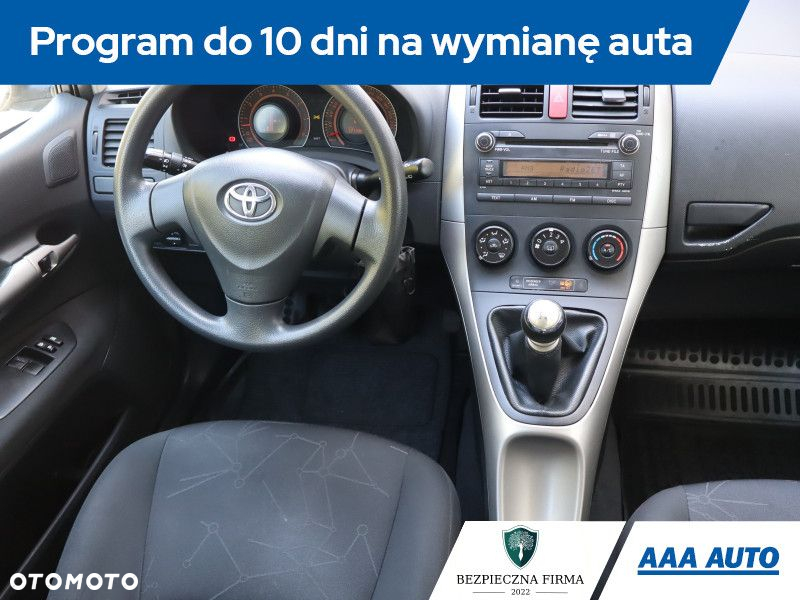 Toyota Auris - 8