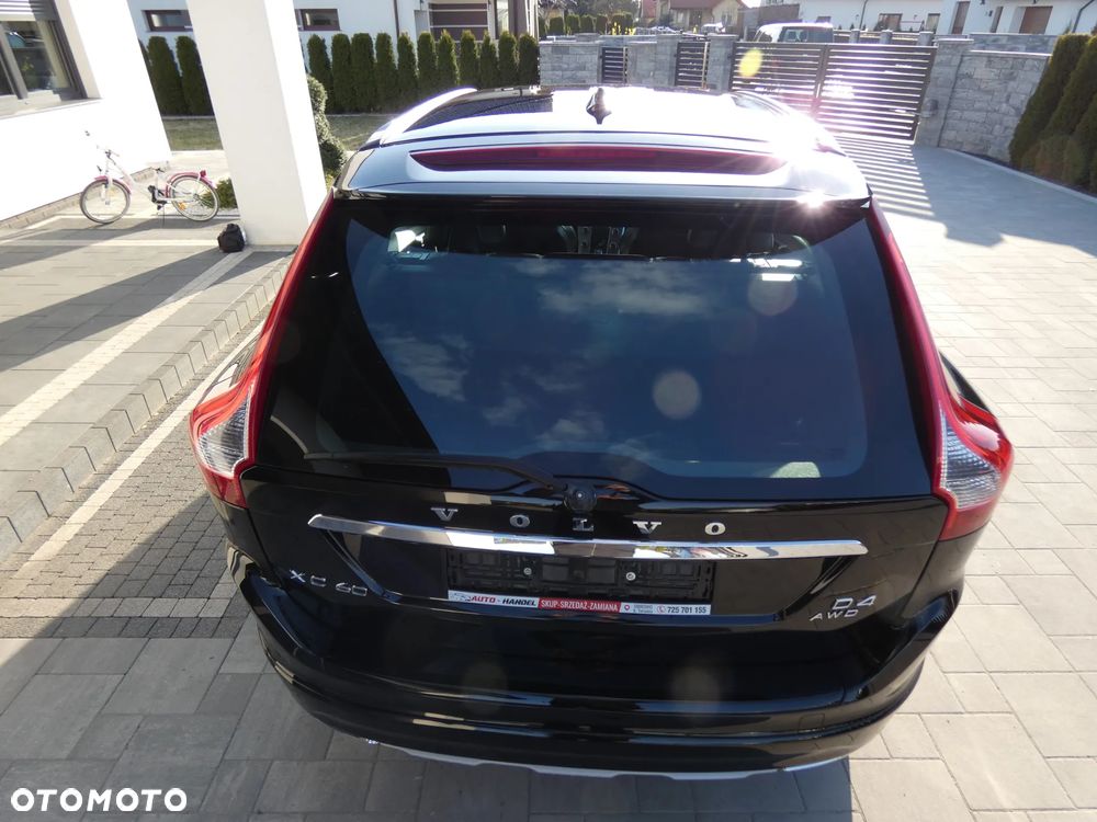 Volvo XC 60 D5 AWD Geartronic Summum - 11