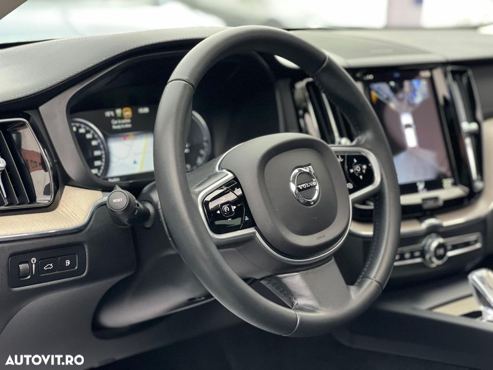 Volvo XC 60 Recharge T6 AWD AT Core - 8