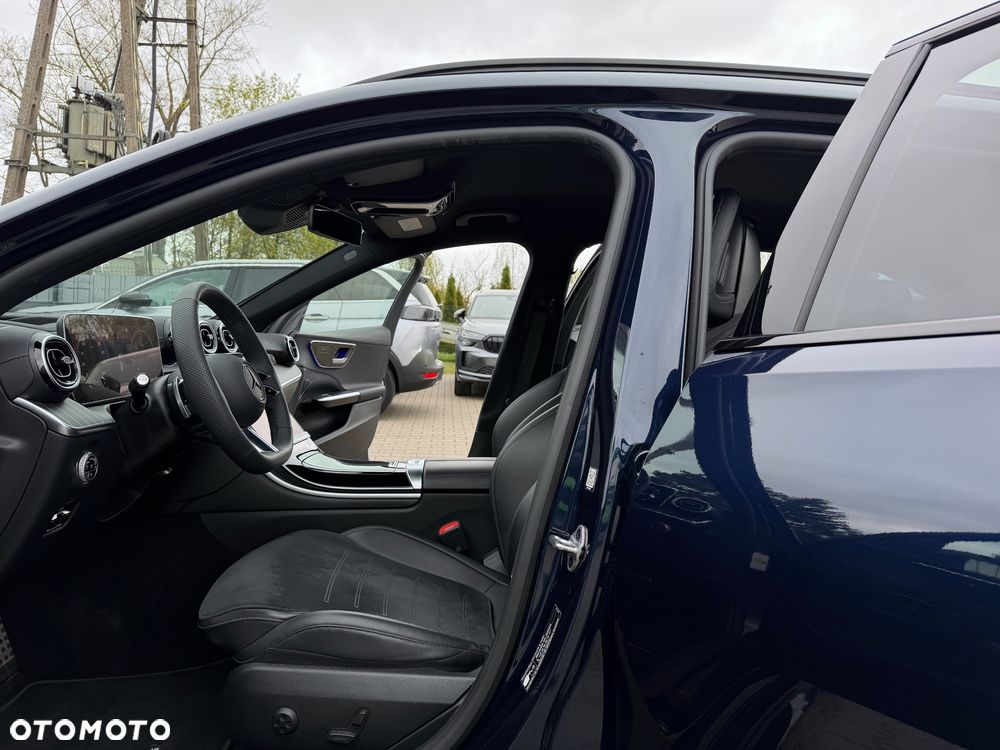 Mercedes-Benz Klasa C 300 d mHEV AMG - 33