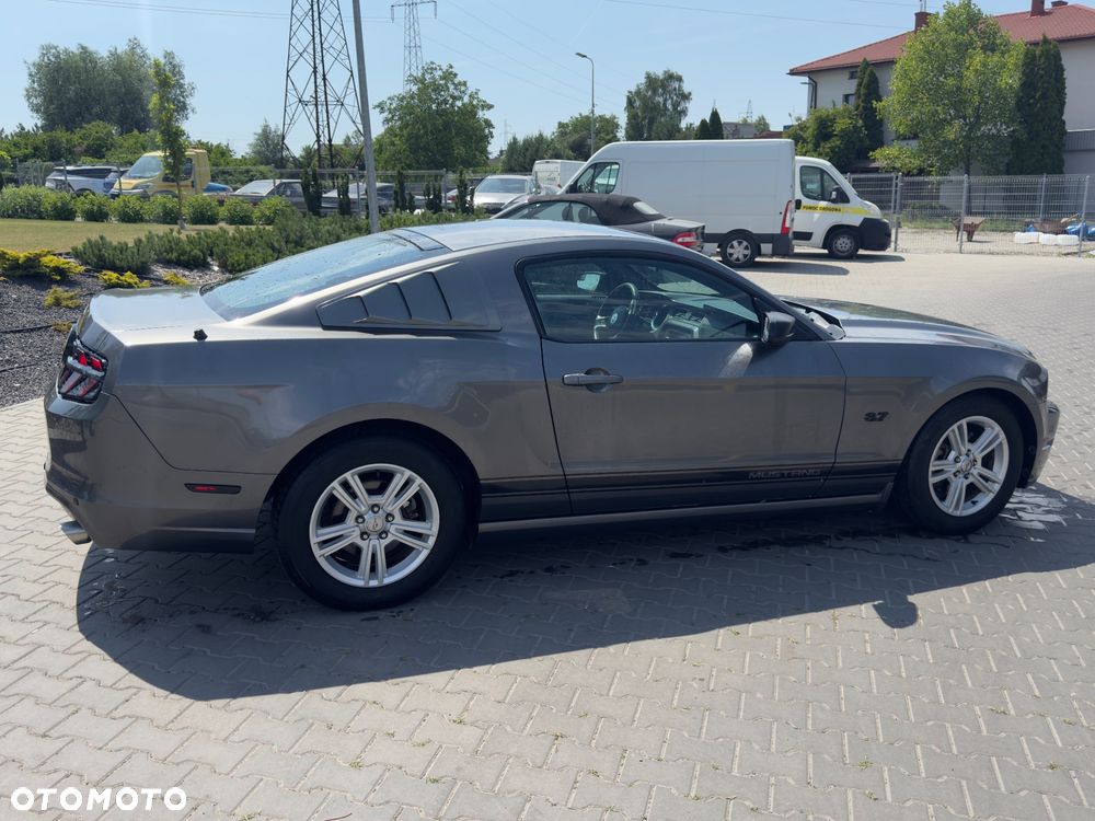 Ford Mustang 3.7 V6 - 1