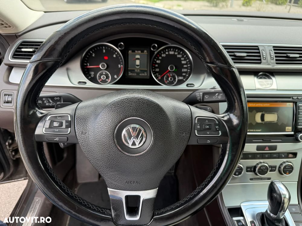 Volkswagen Passat CC - 12
