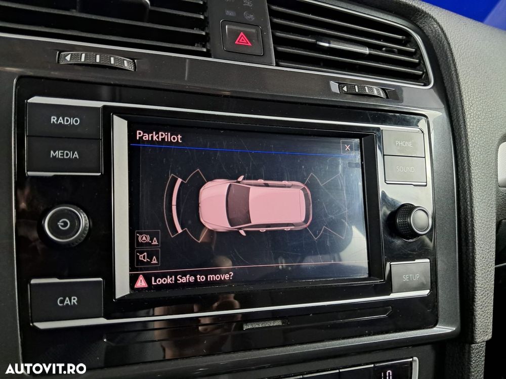 Volkswagen Golf - 18