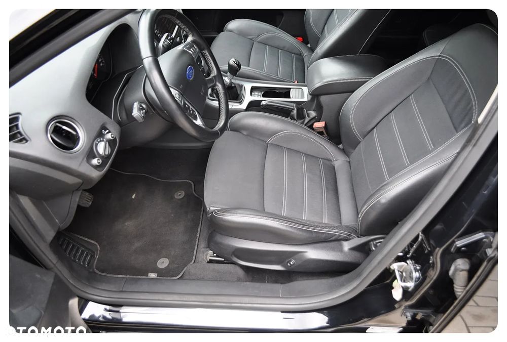 Ford Mondeo 2.0 TDCi Titanium X - 18