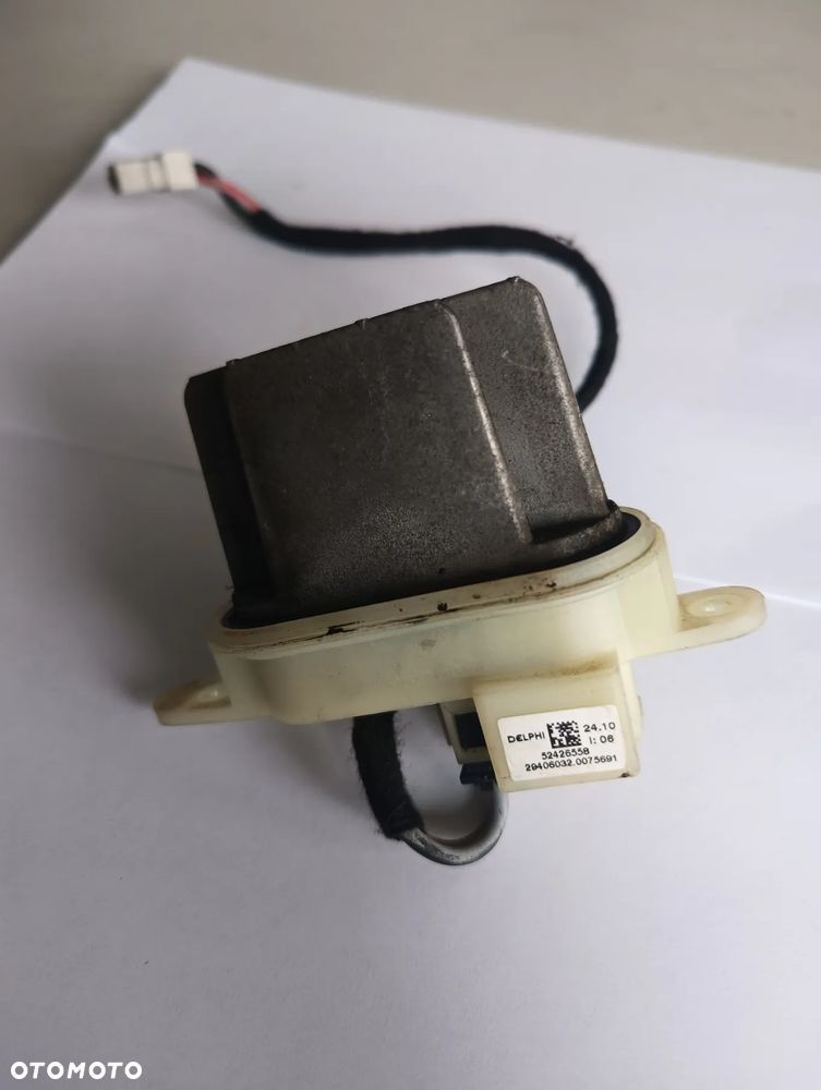 Rezystor dmuchawy opornik dmuchawy Renault Laguna III 52426558 - 1