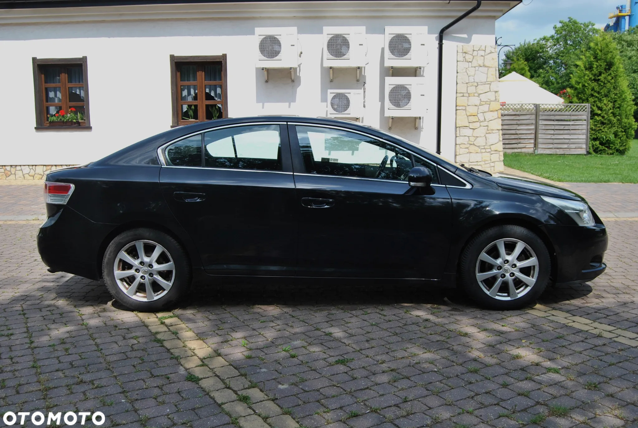 Toyota Avensis 2.0 D-4D Sol - 15